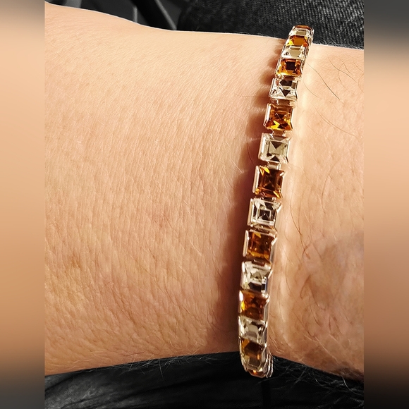 Swarovski Elements Topaz & Crystal Tennis Bracelet Silver Overlay 7.5" NWOT - Picture 2 of 5